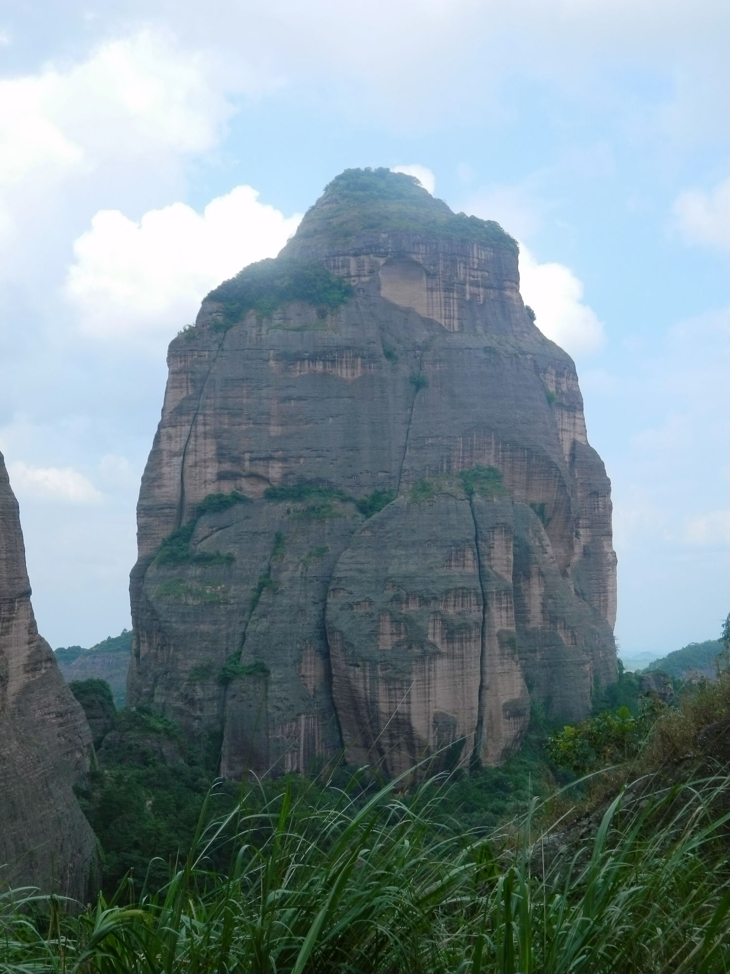 桂平铜鼓冲露营,麻垌登白石山